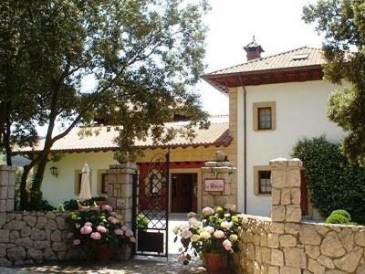 Hotel Posada La Robleda (Adults Only) Arnuero Exterior photo